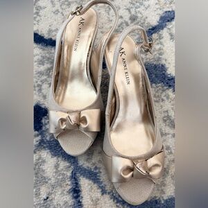 Anne Klein Women's Silver Bow Peep-Toe Heels